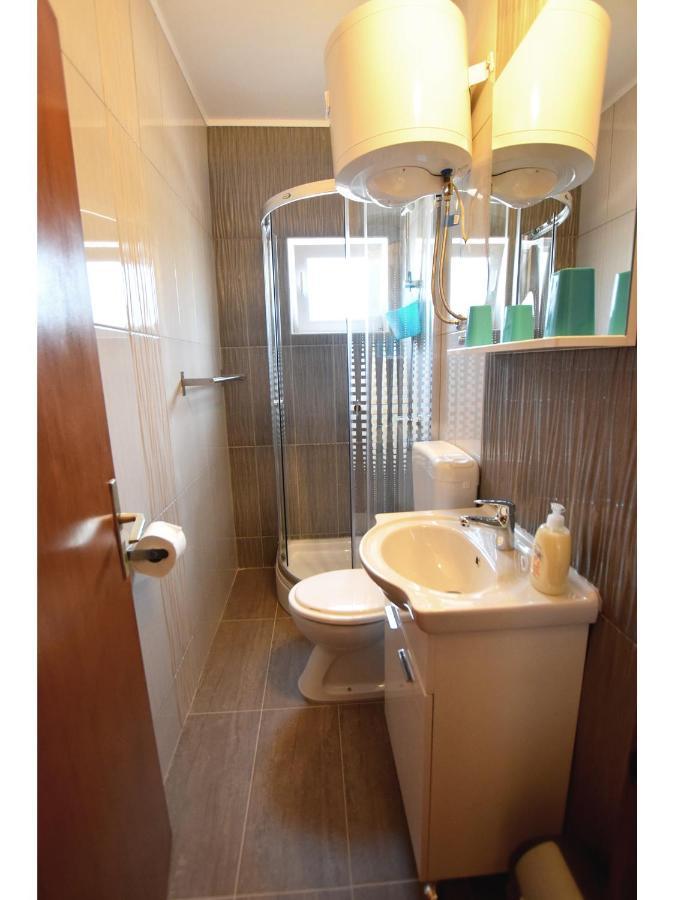 Apartments Laroom Селине Стая снимка