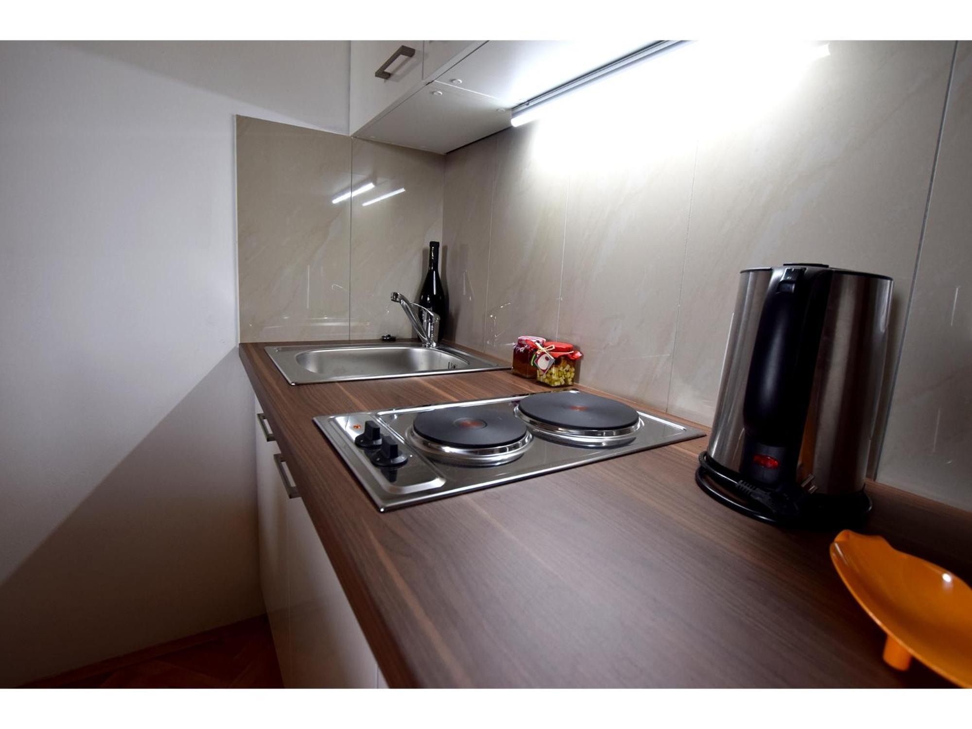 Apartments Laroom Селине Стая снимка
