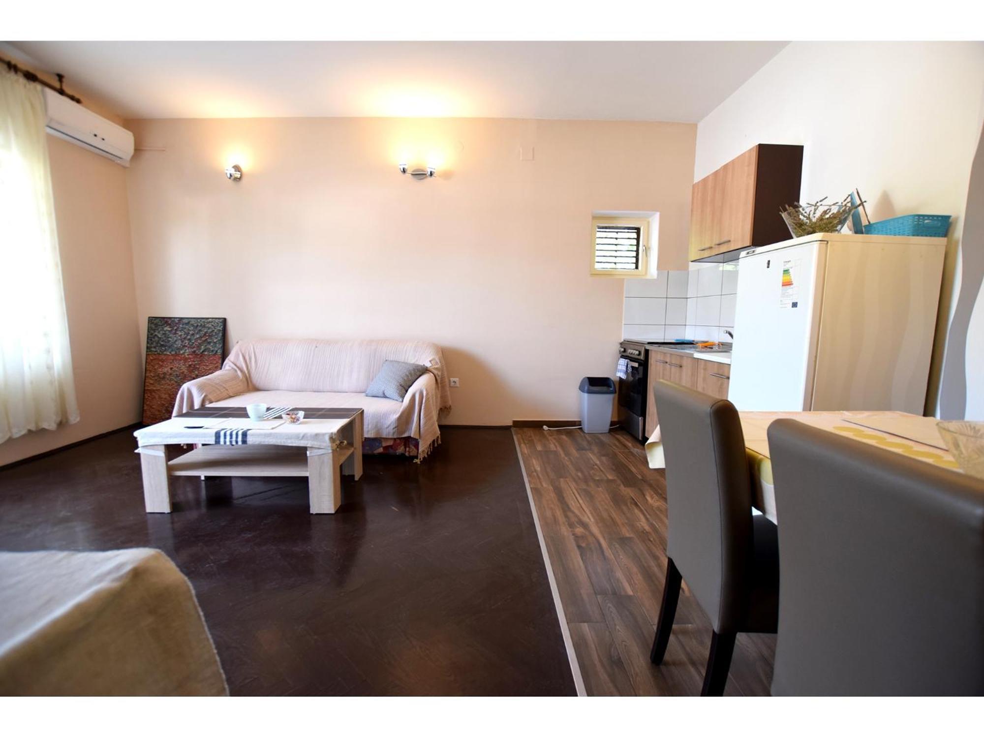 Apartments Laroom Селине Стая снимка
