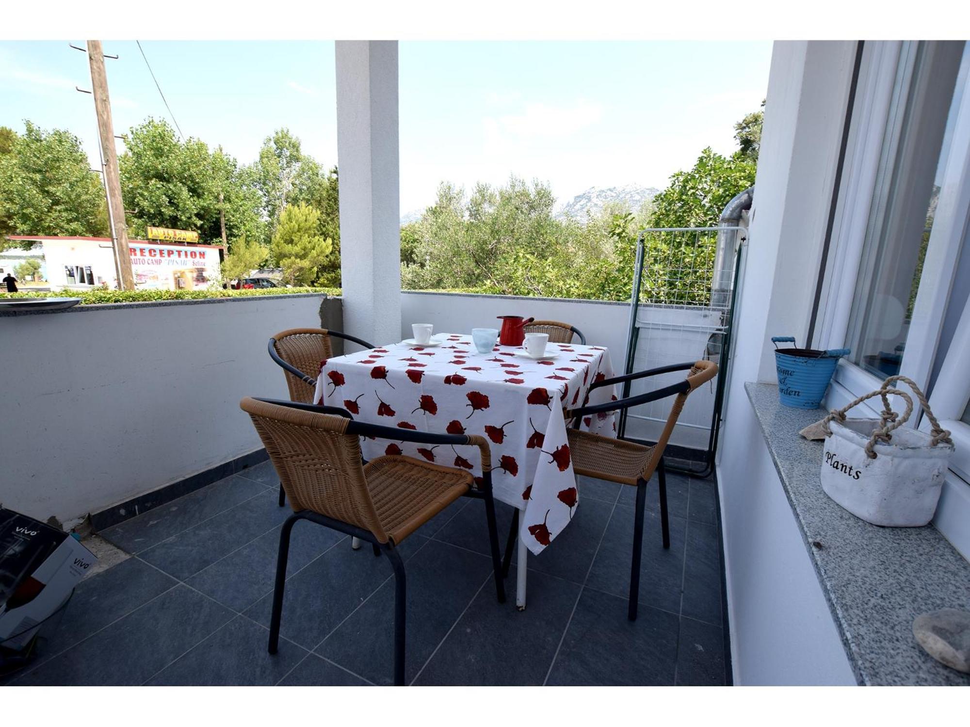 Apartments Laroom Селине Стая снимка